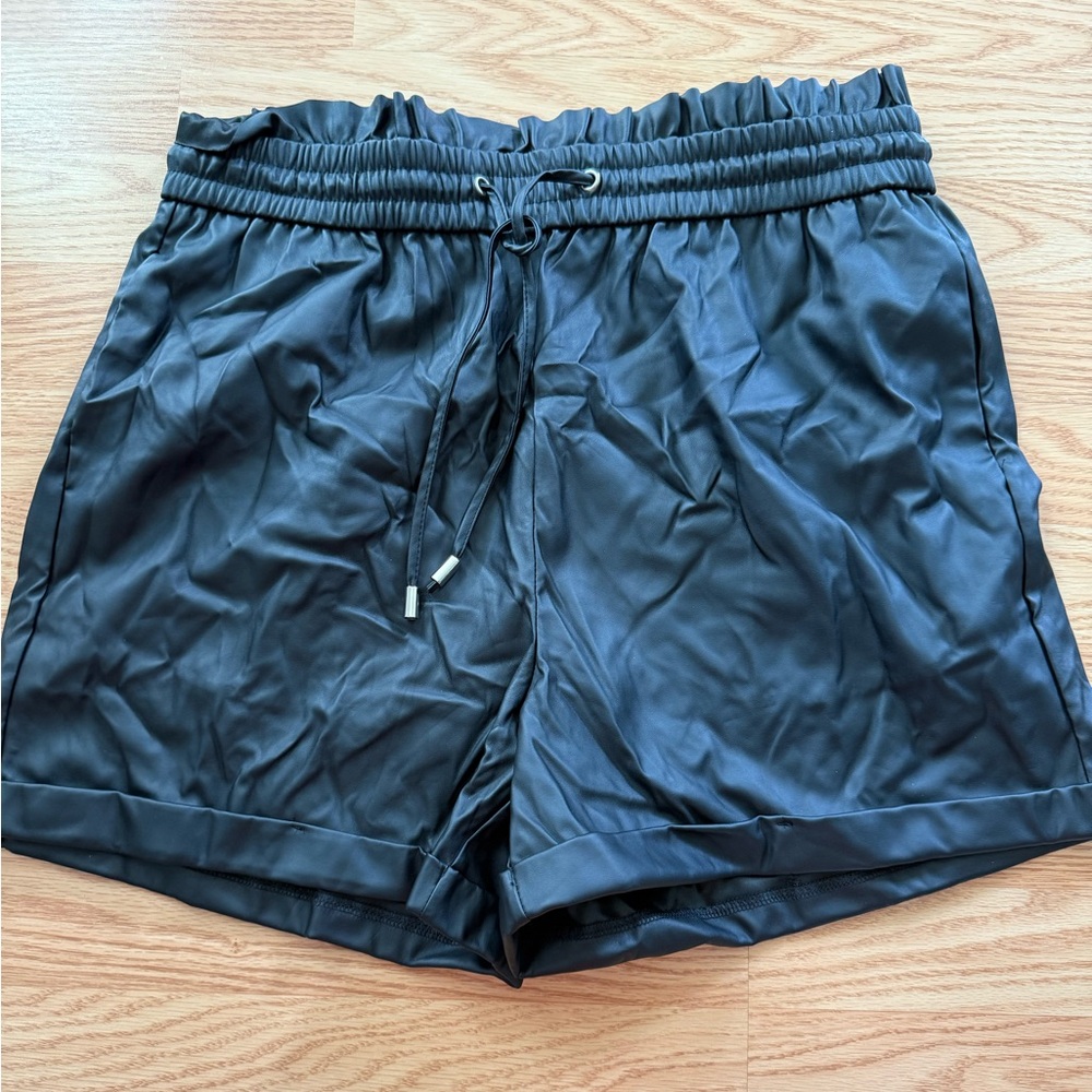 NEW! Zenana Outfitters Black Shorts